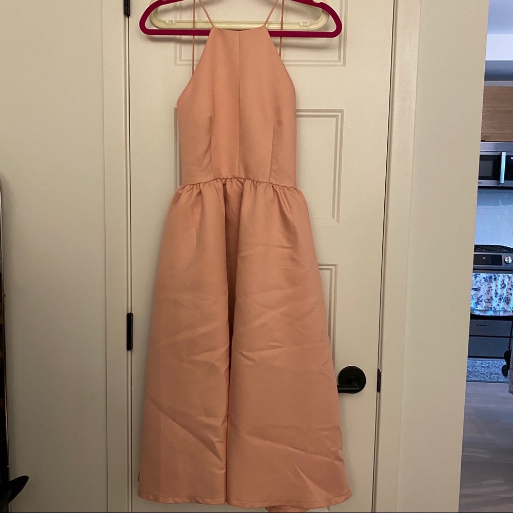 Pink party dress, has pockets!